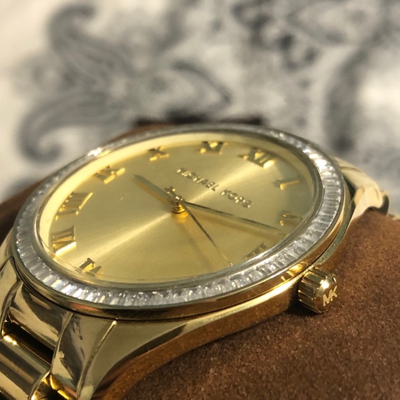 Michael Kors Gold Watch - Picture 5 of 8